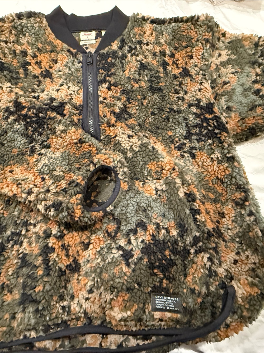 Levi's Sherpa Pullover in Olive, Black & Tan Blend